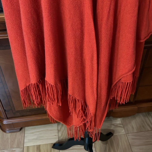 Garnet Hill Cashmere Poncho w Fringe XL - Picture 5 of 7